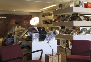 livraria - gustavo paschoalim