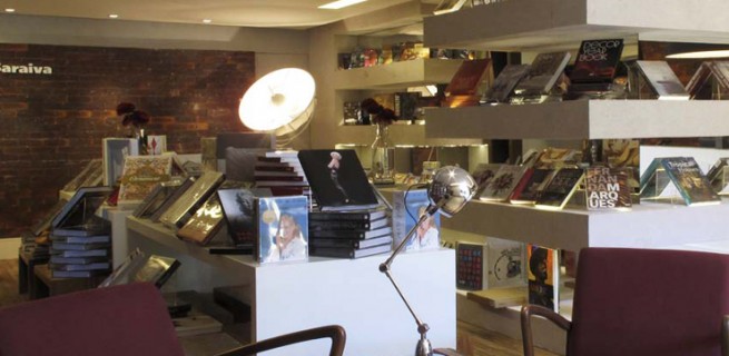 livraria - gustavo paschoalim