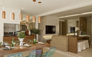 "Um drink de 5 perguntas com... Camila Klein"